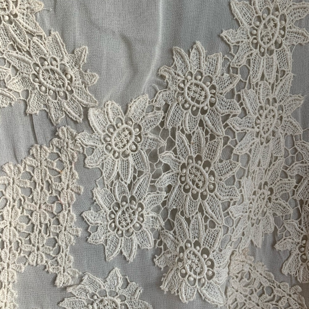 Zara | floral crochet lace blouse